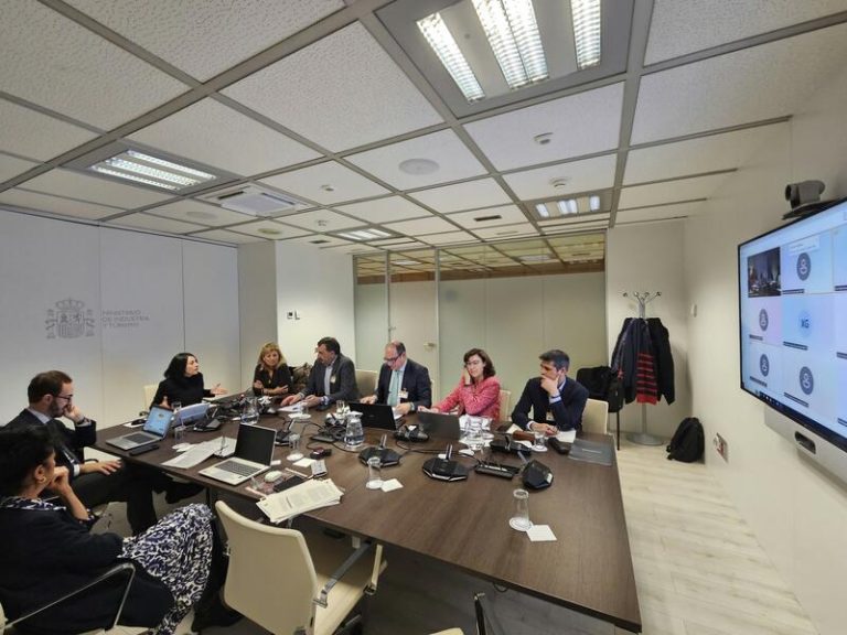 Los miles de concesionarios afectados por la DANA que se han adherido al Plan Reinicia Auto+