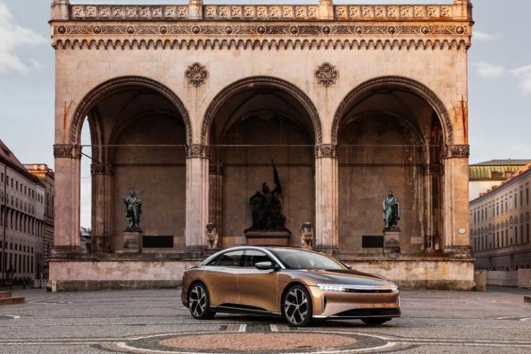 La marca que nació para luchar contra Tesla podría aliarse con «varias marcas»