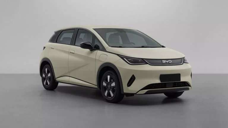 El BYD Dolphin se prepara para un buen lavado de cara