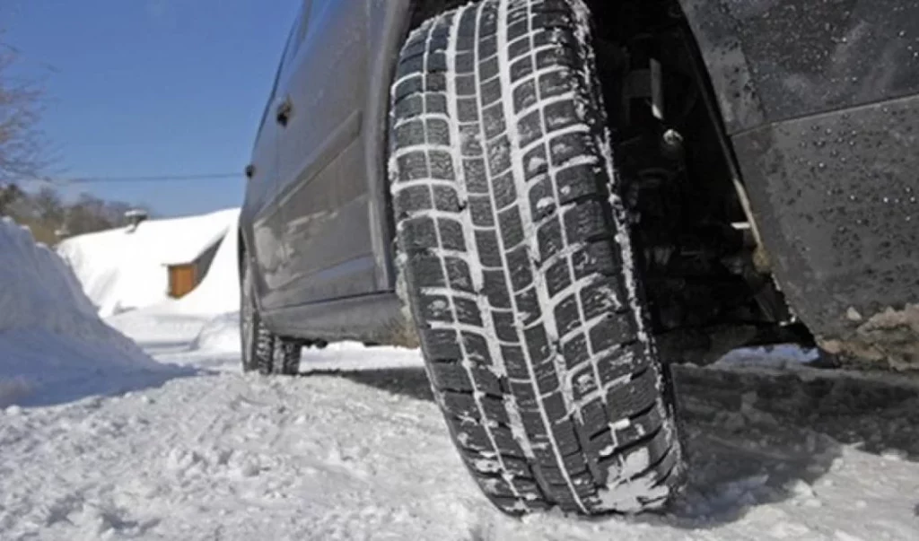Neumáticos de invierno: ¿son una alternativa real y legal a las cadenas de nieve? 233 Motor16 480777 cinco razones utilizar neumaticos invierno 1046x616 1 Motor16