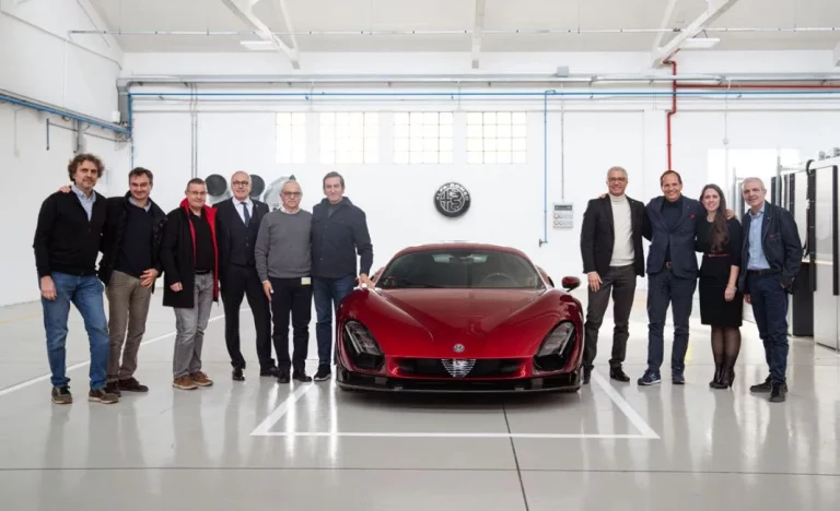 El primer Alfa Romeo 33 Stradale ya es una realidad