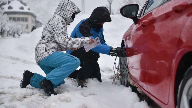 Las cadenas universales para la nieve que causan furor en Aliexpress y que solo cuestan 1,67 euros