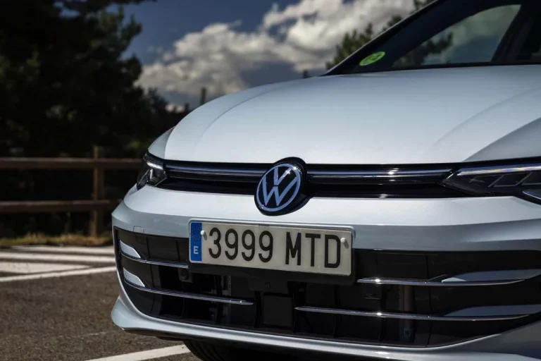 Las tres marcas de coches a las que más restan kilómetros para incrementar su valor: ¿está la tuya entre ellas?