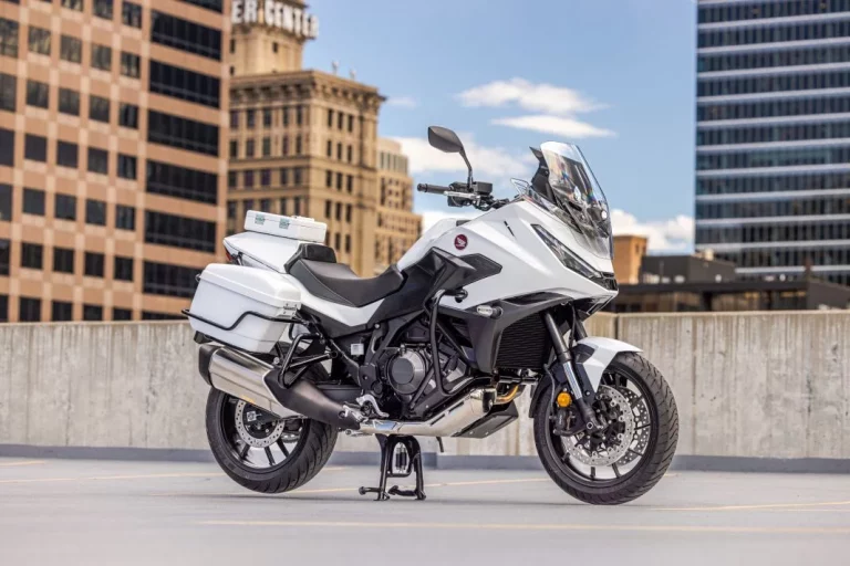 La policía americana cambia las Harley por una Honda que te puedes comprar