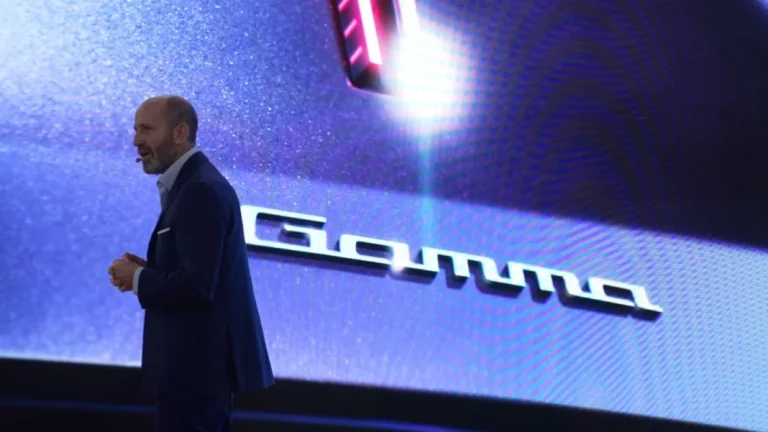 El nuevo Lancia Gamma, en 2026 con versiones híbridas y eléctrica
