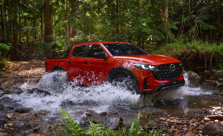 Mazda BT-50 2025: El pick up japonés estrena motor diésel