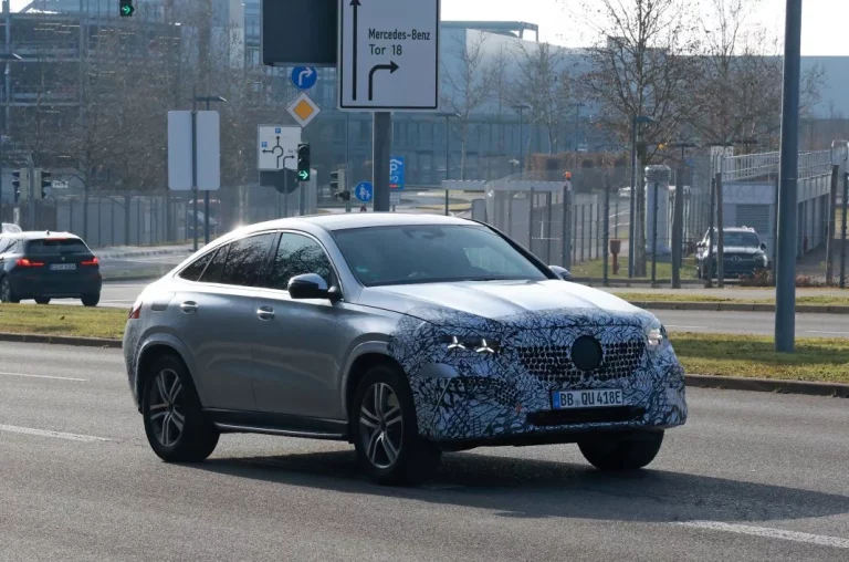 El Mercedes GLE Coupé 2026 ‘cazado’ de nuevo