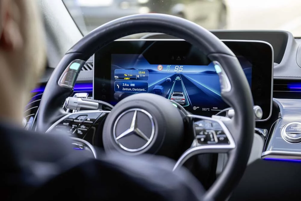 Mercedes acelera su conducción autónoma urbana en 2026 con MB.DRIVE ASSIST PRO 1 Motor16 Mercedes logra el nivel 3 de conduccion autonoma 3 4 Motor16