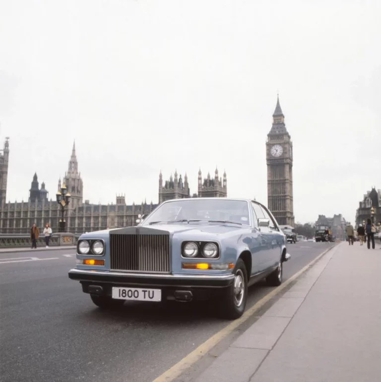 Camargue, el coupé clásico según Rolls-Royce… y Pininfarina