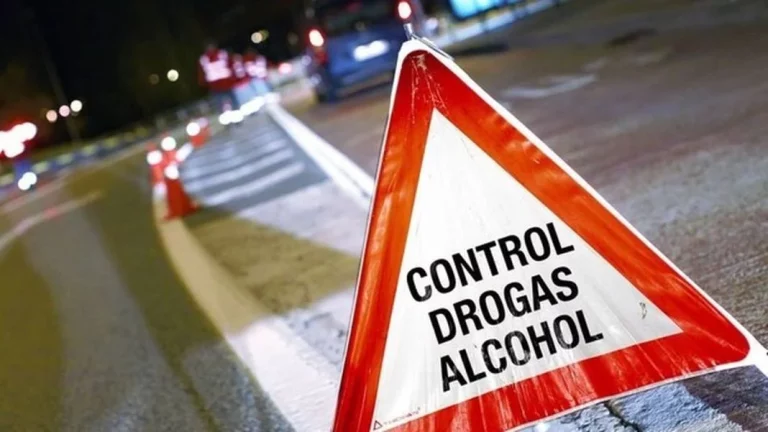 Ahora mismo podrías dar positivo en un control de alcoholemia: Las nuevas tasas de alcohol que llegan en 2025