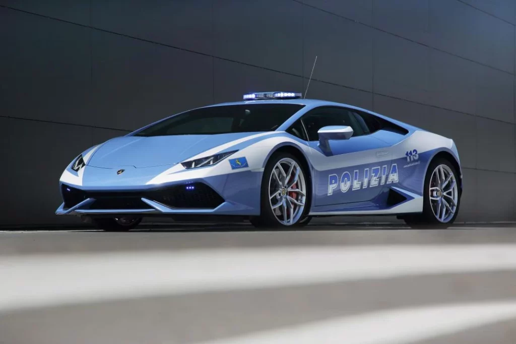 Maserati MCPURA y Alfa Romeo Giulia Quadrifoglio: los nuevos superdeportivos de los Carabinieri 5 Motor16 lamborghini policia italiana 11 Motor16