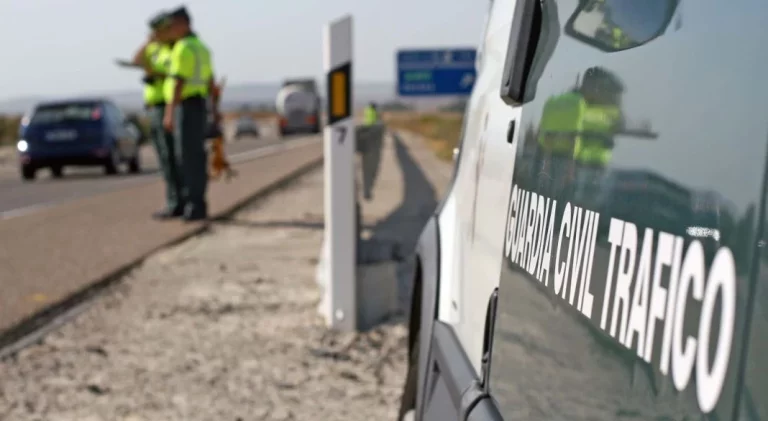 La campaña que la DGT ha puesto en marcha y con la que te va a bombardear hasta el 5 de enero