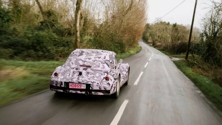El nuevo Morgan ya tiene nombre y estrella de Top Gear que lo presente