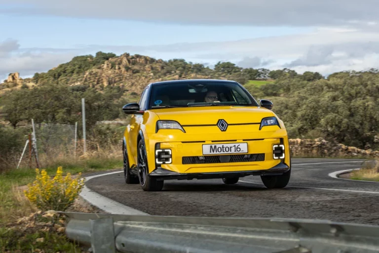 Probamos el Renault 5 E-Tech iconiq cinq: La chispa de la vida