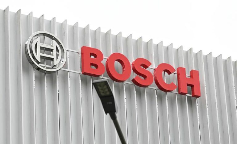 Fabricantes de componentes como Bosch o Michelin también reducen su plantilla en Europa
