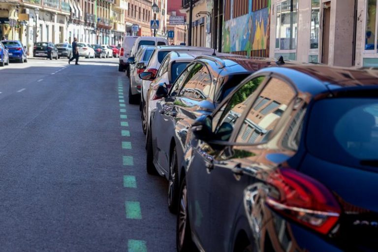 Casi 1.000 euros: Lo que pagaste por el seguro de tu coche en 2024