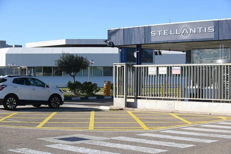 Stellantis fabricará las cajas de cambios eDCT de sus modelos electrificados en Francia e Italia