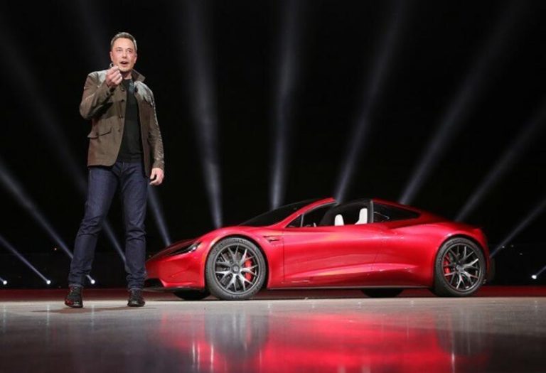 Anunciar avances de su coche autónomo hace que Tesla suba un 1,6% en bolsa