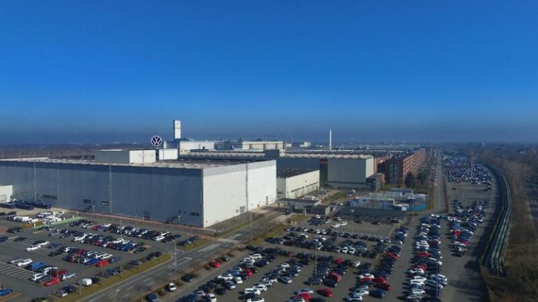 Las plantas donde Volkswagen fabrica sus vehículos comerciales se nutren de energía verde