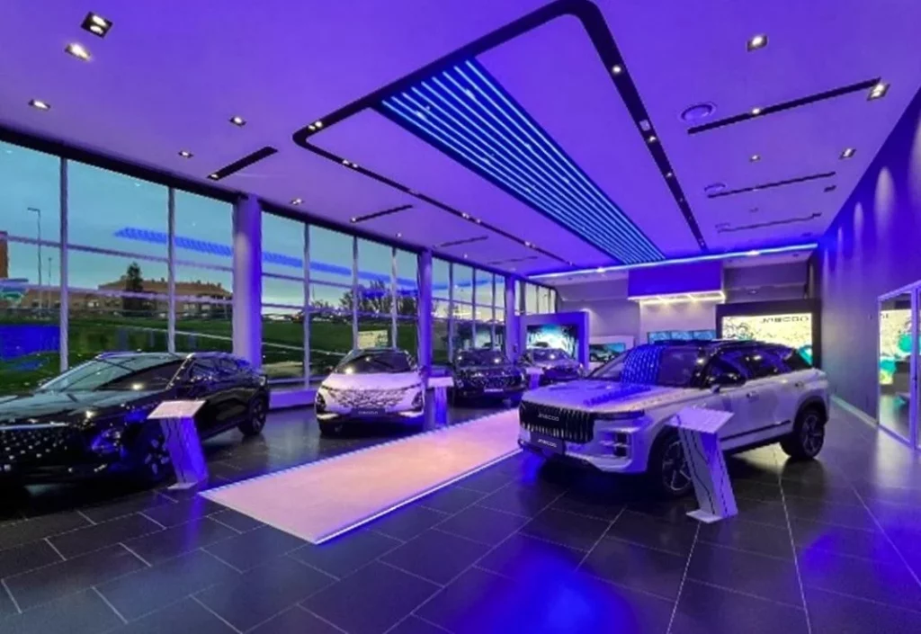 Así revolucionan Omoda & Jaecoo la forma de presentar coches en España: su 'Premiere Day' arranca en 60 concesionarios a la vez 1 Motor16 Omoda jaecoo concesionario2 Motor16