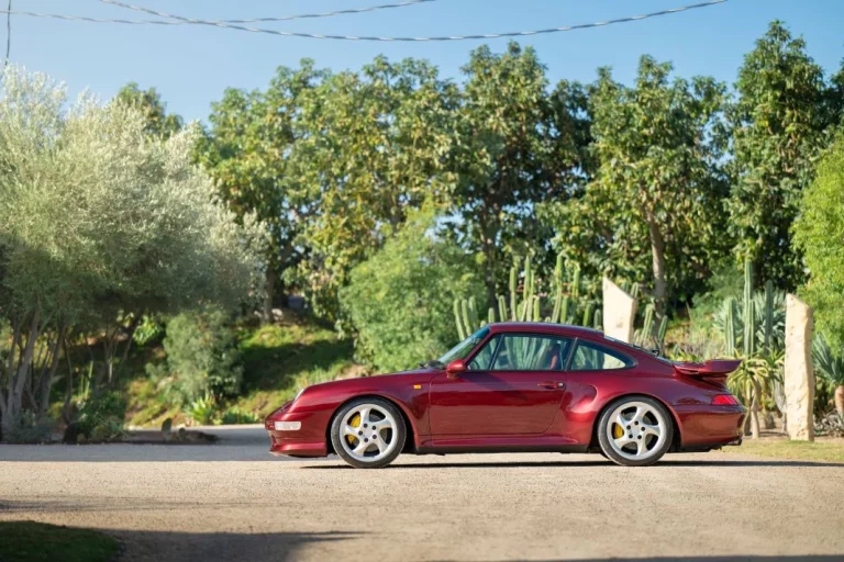 Este Porsche 911 Turbo S (993) es la cúspide de los 911 refrigerados por aire, y está a la venta