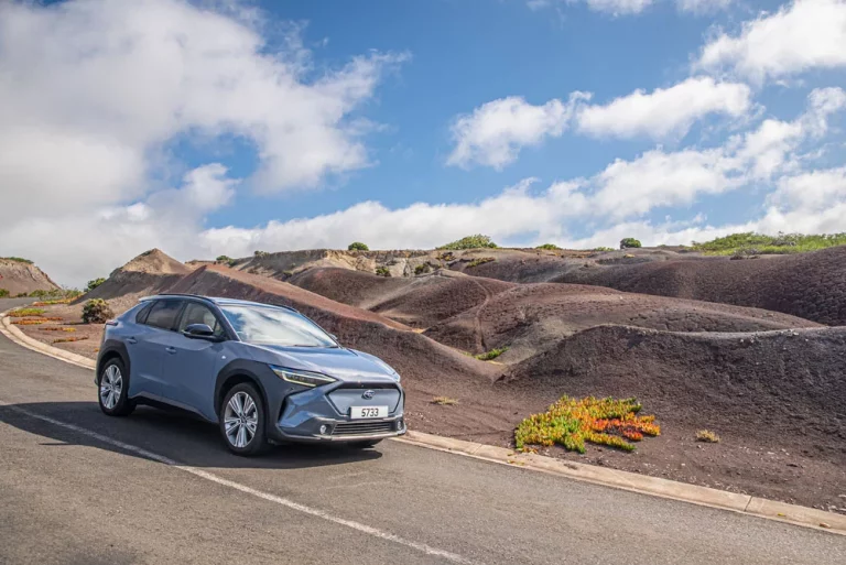 Subaru electrifica la isla habitada más remota del mundo