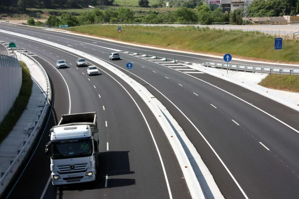 carretera autovia autopista noresizing 05 62ce8cca170d4 1280x853 1 Motor16