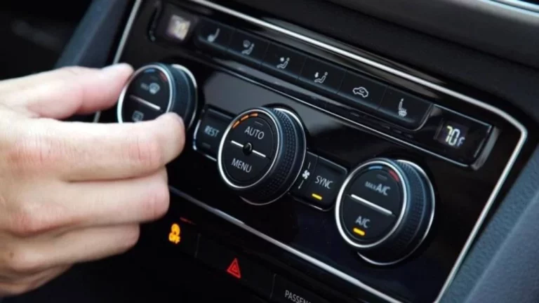 Lo que jamás debes hacer cuando pones la calefacción en el coche