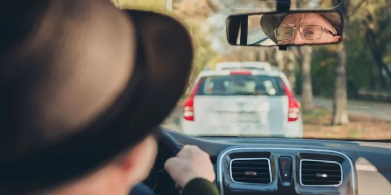 Que no te engañen: Estas son las únicas personas a las que la DGT renueva el carnet gratis
