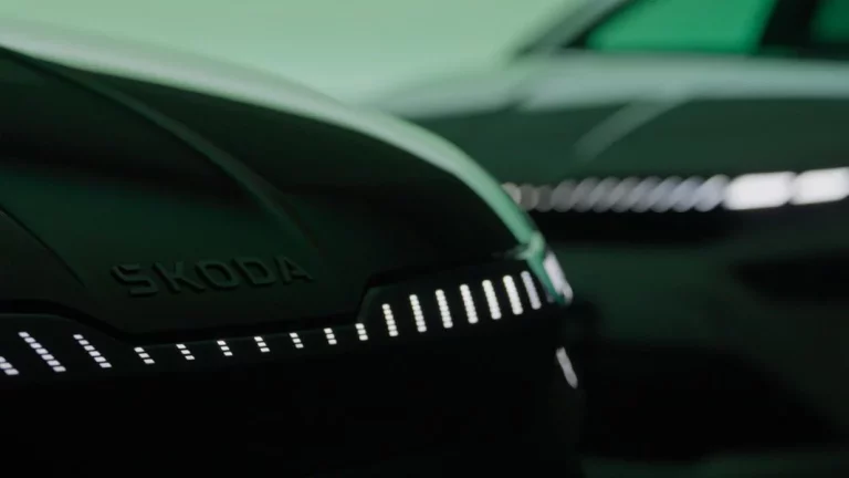 El Skoda Enyaq se renueva coincidiendo con el inicio del año