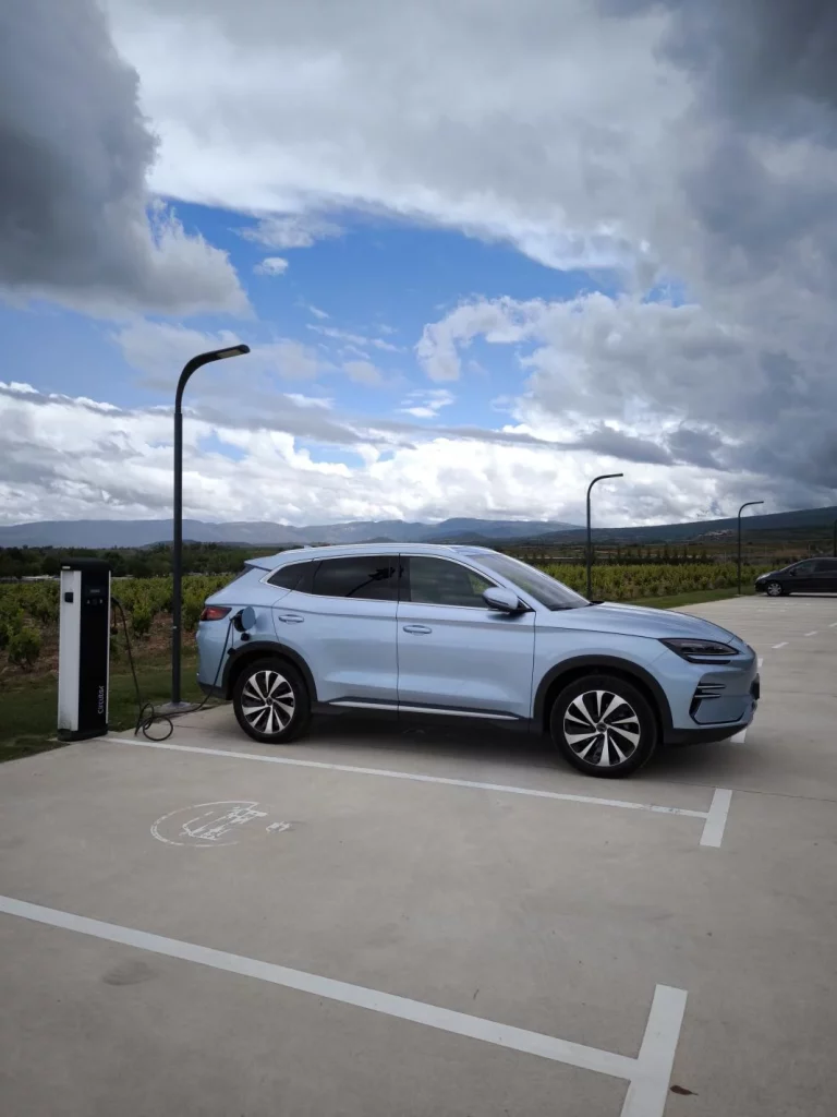 Ventas de coches por tecnología: ¿qué compran los españoles? 3 Motor16 prueba byd seal u electrico pablo j poza para motor 16 100 Motor16