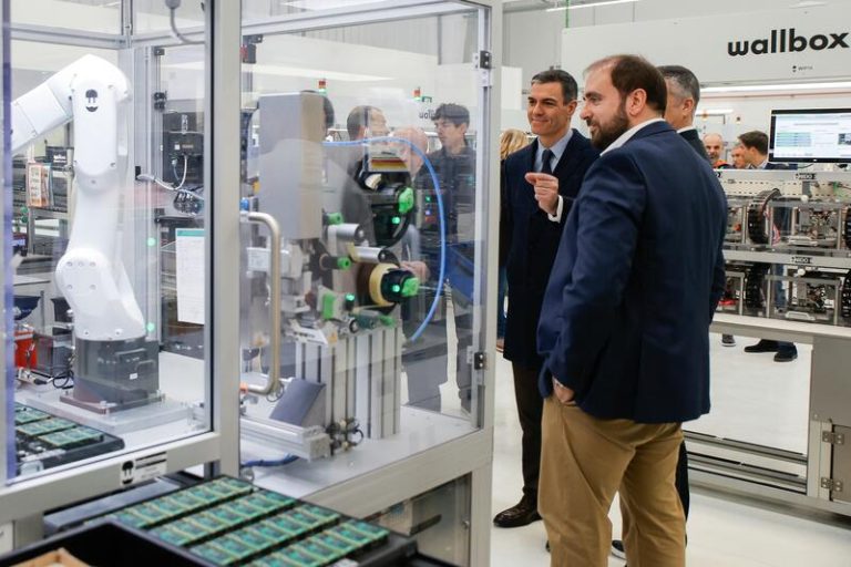 Sánchez visita Wallbox y da la visión del Gobierno respecto al vehículo eléctrico