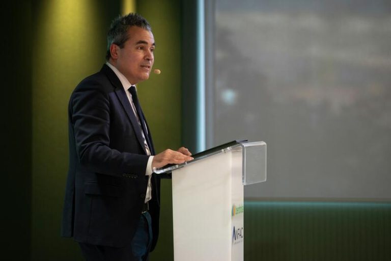La normativa de emisiones debe ser más flexible: Los fabricantes dicen que «está en juego la paz social»