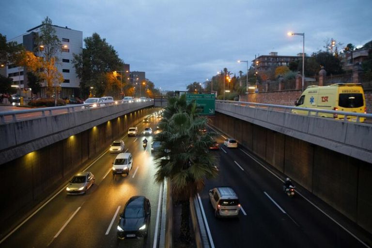 Autopistas y Seat convierten la C-32 en un laboratorio de pruebas de seguridad