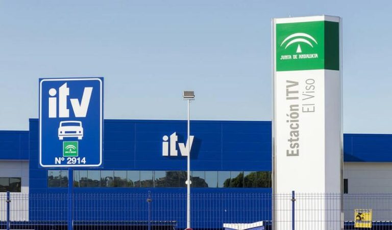 «Puede que no te pase la ITV»: la alerta de un mecánico a quienes compran su coche en este país