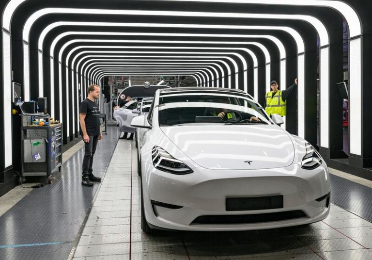Tesla se compra la fábrica que Manz AG tiene en Reutlingen, Alemania