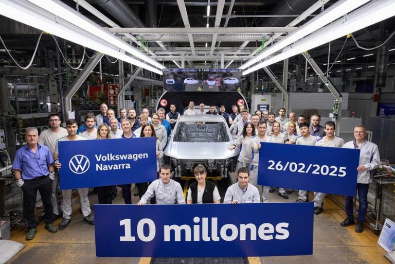 Volkswagen Navarra celebra por todo lo alto su coche 10 millones
