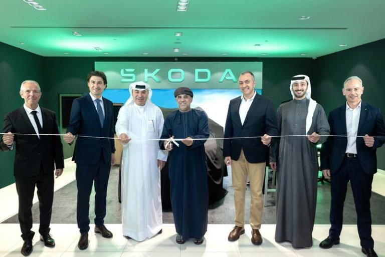 Skoda desembarca en Omán y amplía su presencia en Oriente Medio