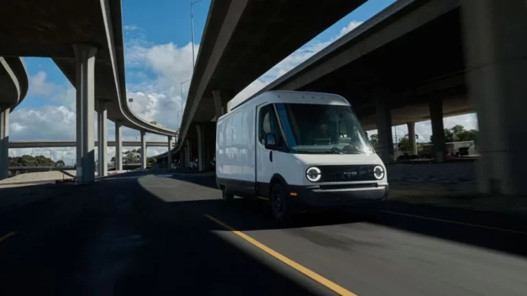 Rivian Delivery: Ya te puedes comprar la furgoneta eléctrica de Amazon