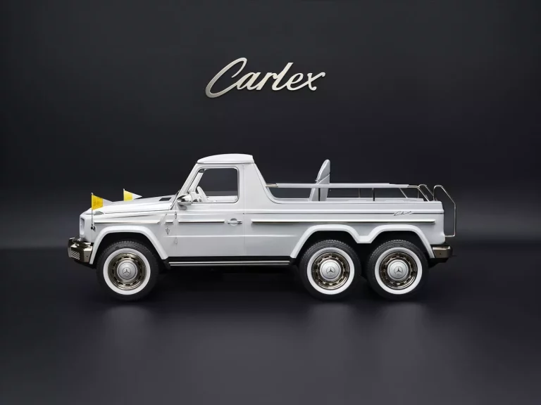 Un Mercedes Clase G retro, 6×6, pick up… y papamóvil