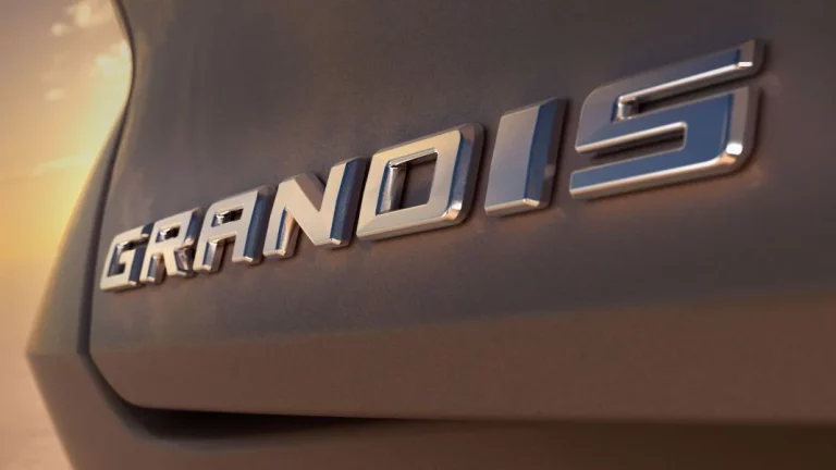 Un nuevo Mitsubishi Grandis se lanzará en 2025, y ya no será un monovolumen
