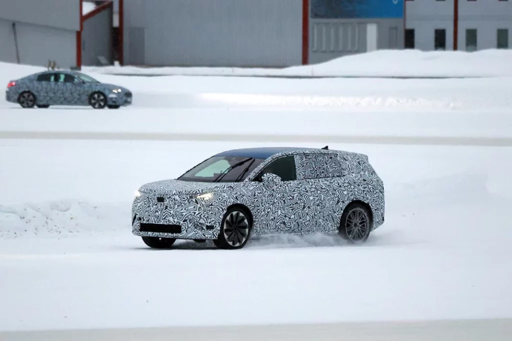 Škoda confirma su SUV eléctrico de siete plazas para 2026 2 Motor16 Skoda Vision 7S 6 Motor16