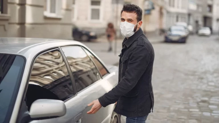 La sustancia que emite tu coche, y el de tu vecino también, que le hace ser más contaminante que un diésel