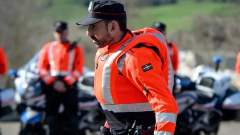 Este es el nuevo accesorio que acaban de estrenar los motoristas de la Ertzaintza