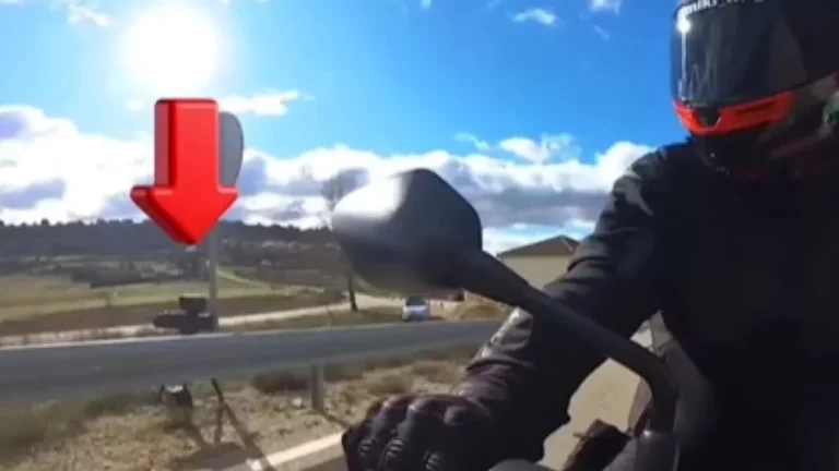 El escondite mejor guardado por esta patrulla de la Guardia Civil sale a la luz gracias a este motero