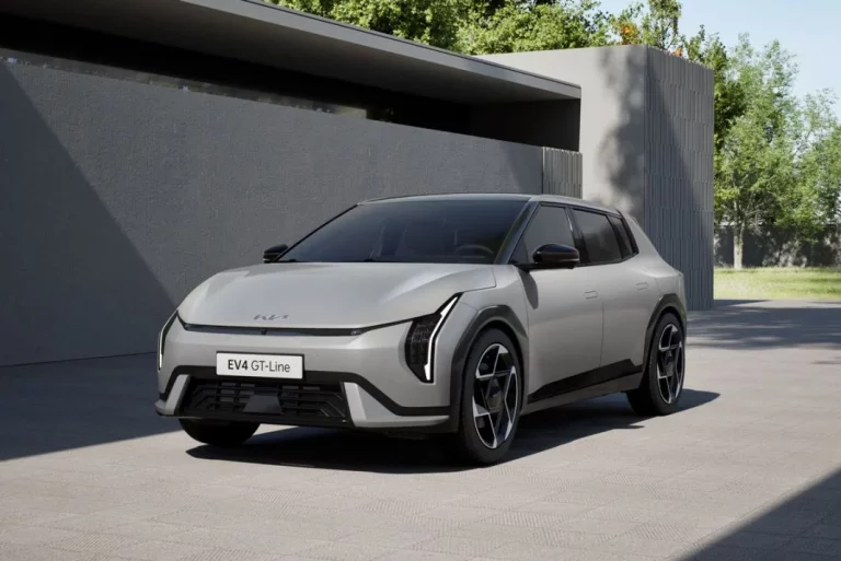 A Kia le entran las prisas: este es el EV4