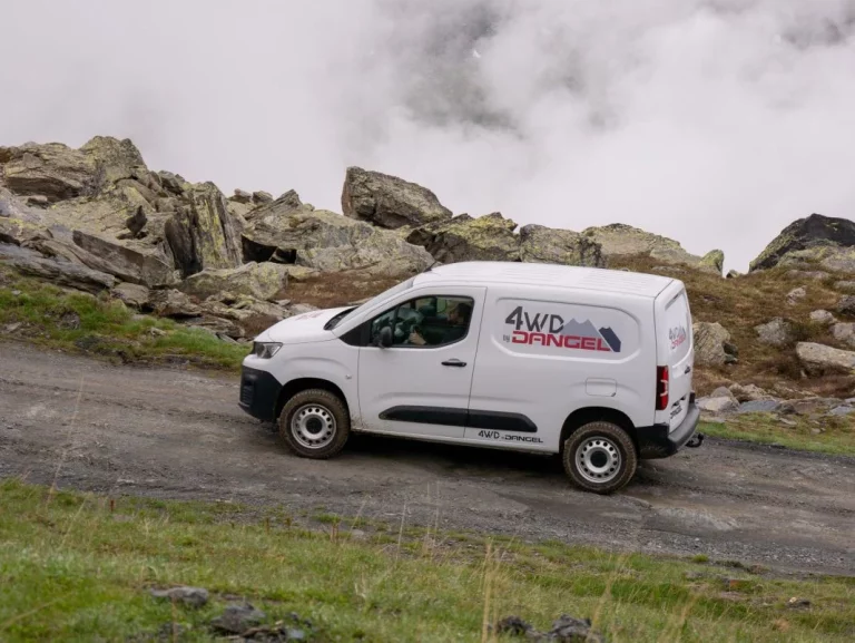 El Peugeot Partner es ahora 4×4 y tiene etiqueta Eco gracias a Dangel