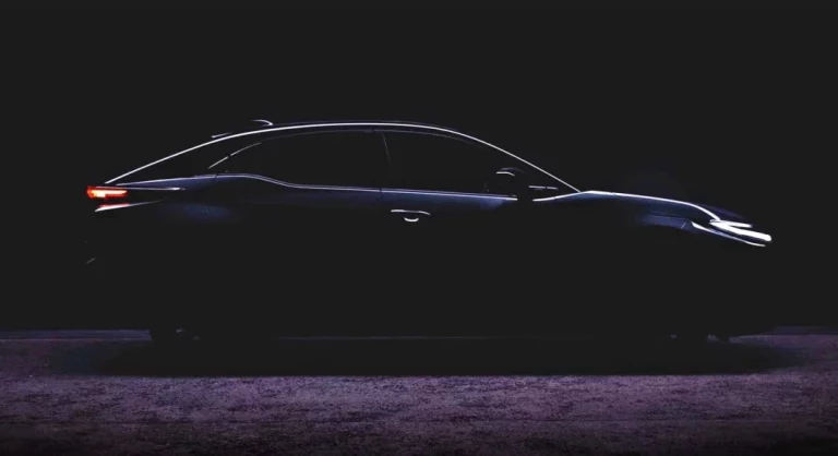 Un nuevo Toyota eléctrico se enseña… ¿Será el bZ3C o el bZ3X?