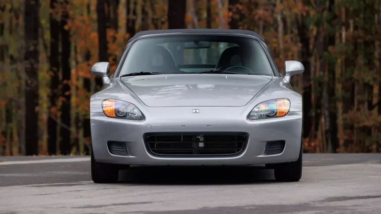 El Honda S2000 que ha hecho estallar la banca: Ha costado el doble que uno nuevo