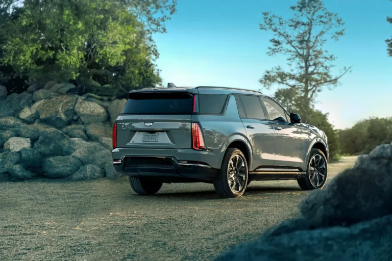 El Cadillac Escalade IQ se hace más grande: Porque 5,70 metros no son suficientes